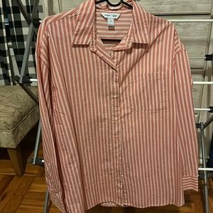 old navy “the boyfriend shirt” new without tag